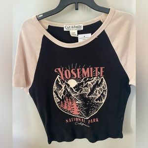 Crop top tee shirt black and tan size large new with tags